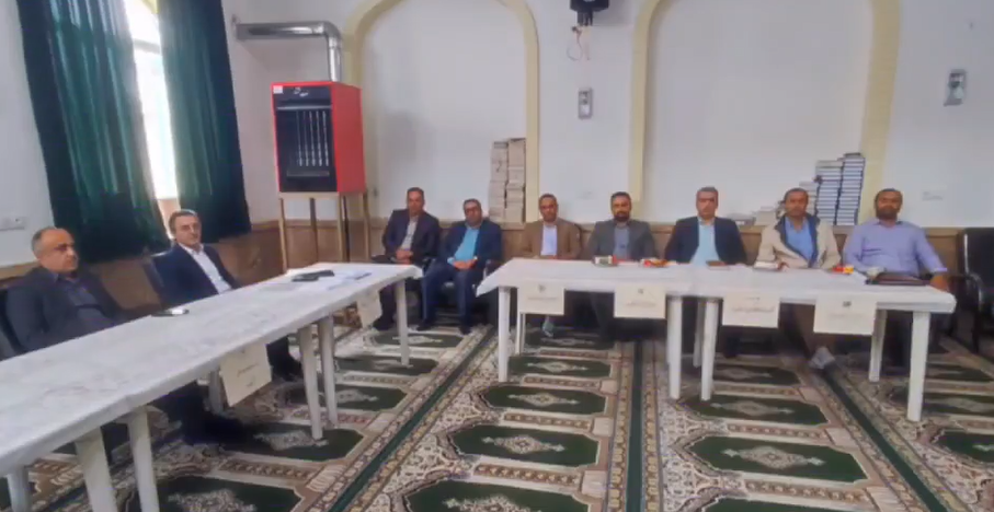 برپایی میز خدمت به مناسبت روز کار و کارگر 