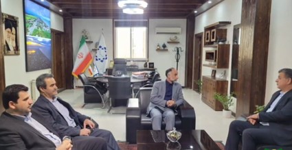 بازدید از دوایر مختلف شهرداری ایزدشهر توسط فرماندار نور